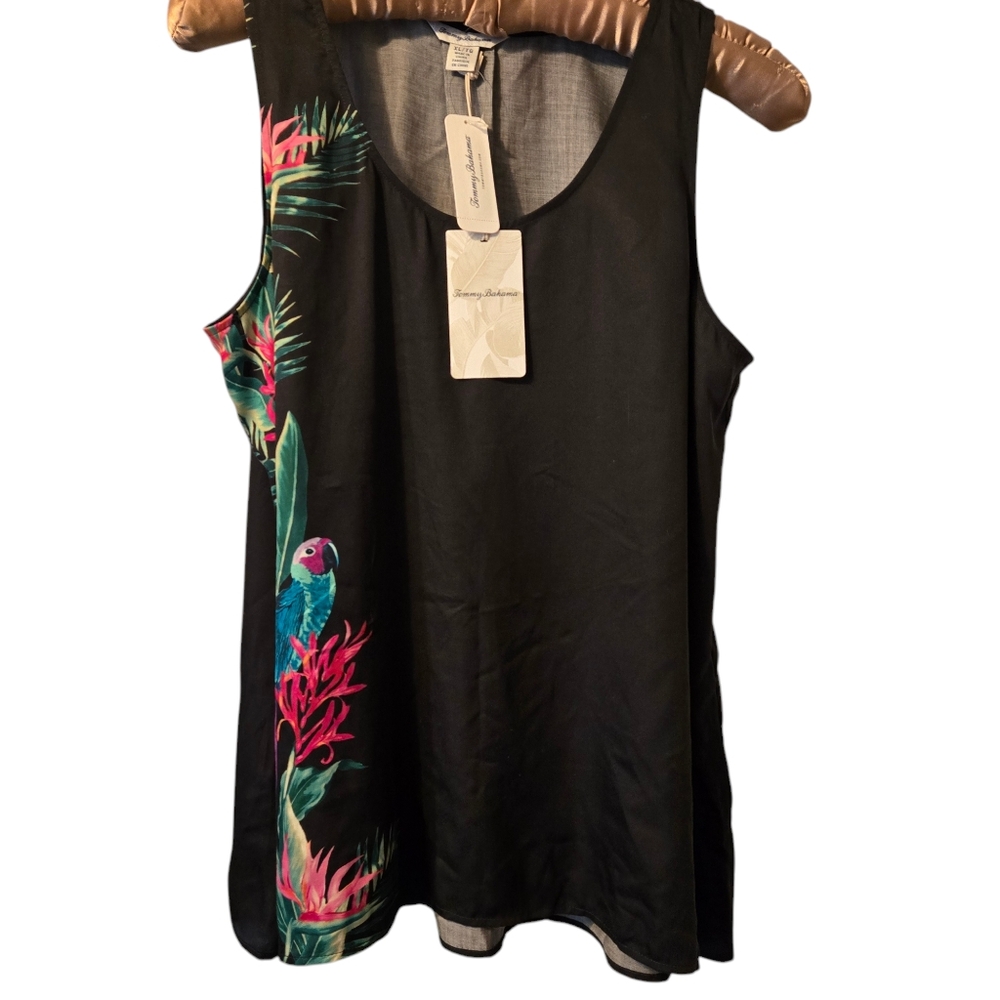 New w/Tags Tommy Bahama Parrot design Top